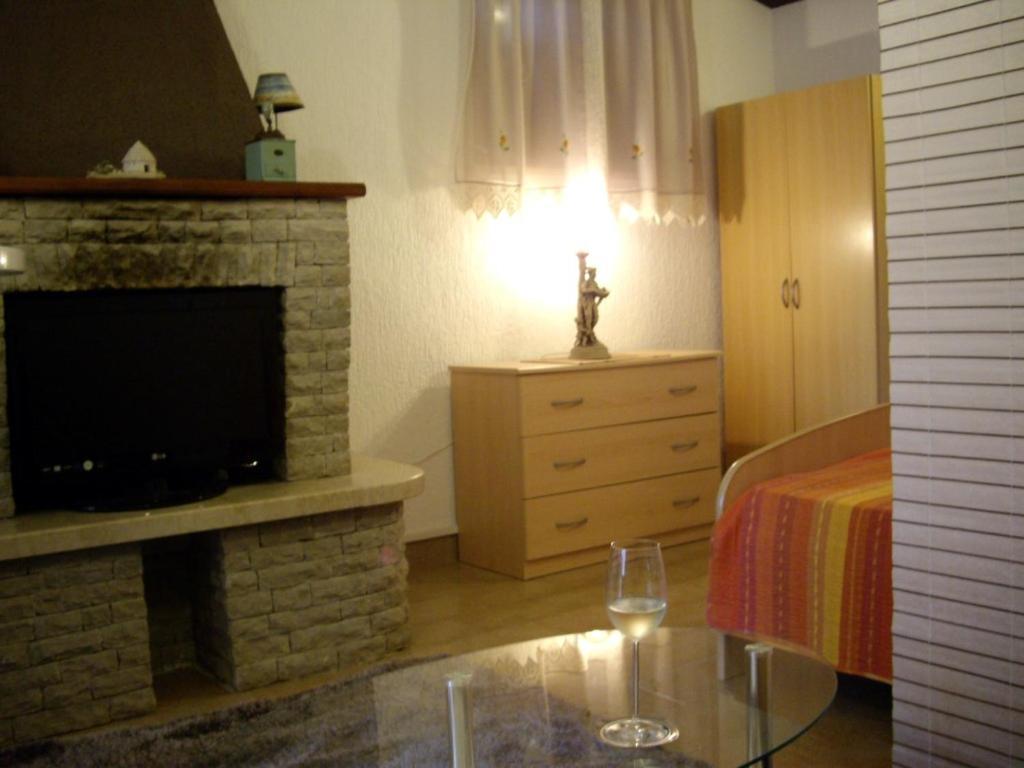 Adria Apartments Pula Eksteriør billede